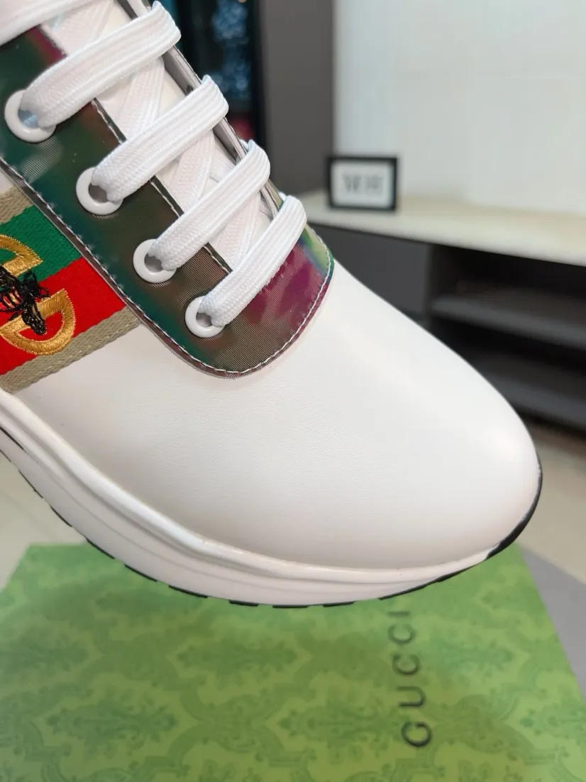 Factory price 420🌹🌹GUCCI [Gucci] New high-end brand of men's shoes, the latest fashionable casual men's shoes, trendy and versatile, relaxed and sporty style, uppers imported from Italy, first-layer cowhide, genuine leather lining and ultra-fine workmanship. Original personalized fashionable rubber wear-resistant outsole, light and comfortable on the foot, size 38-44